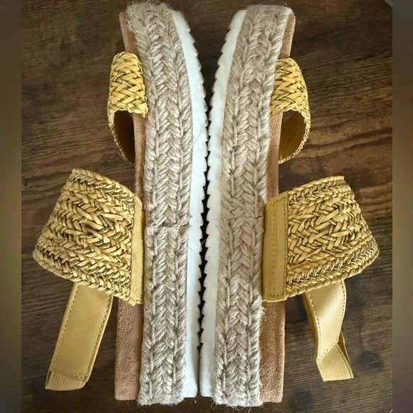 American Rag shoes Size 6 slip on, elastic ankle strap - Picture 3 of 8